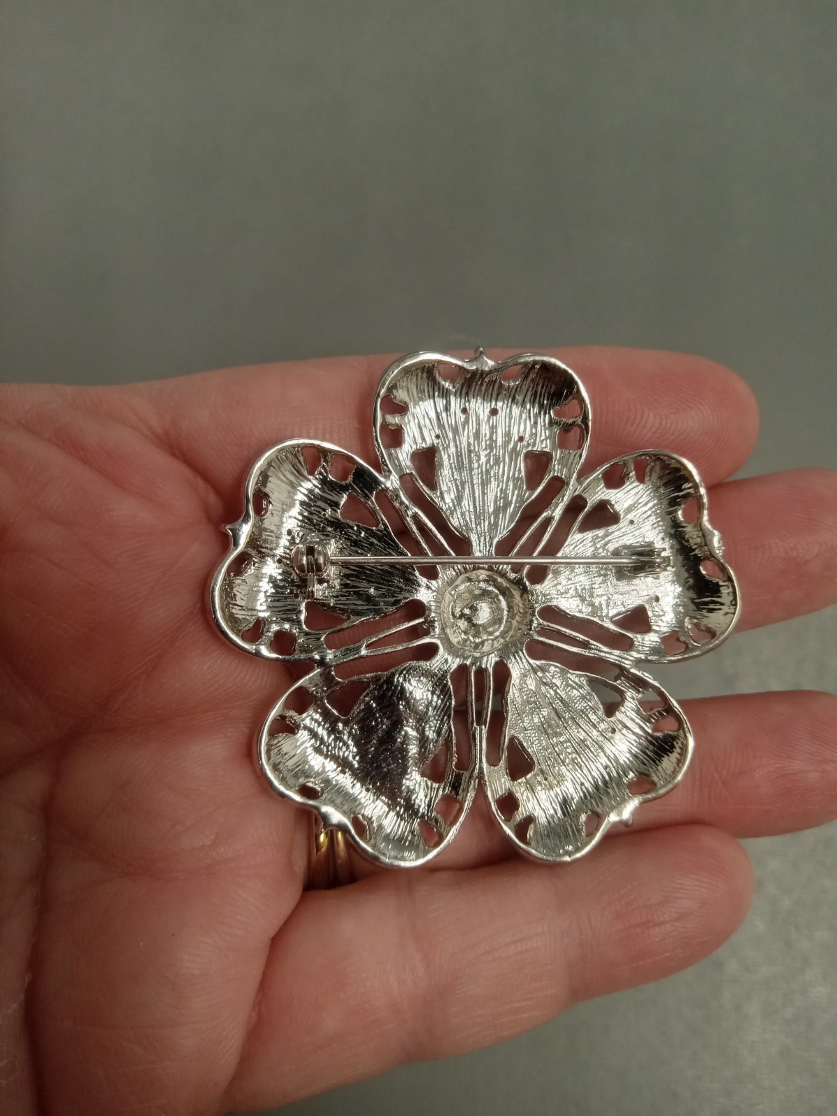 Large 2″ Clear Rhinestone Cluster Flower Brooch Pin Silver Tone Fashion Costume