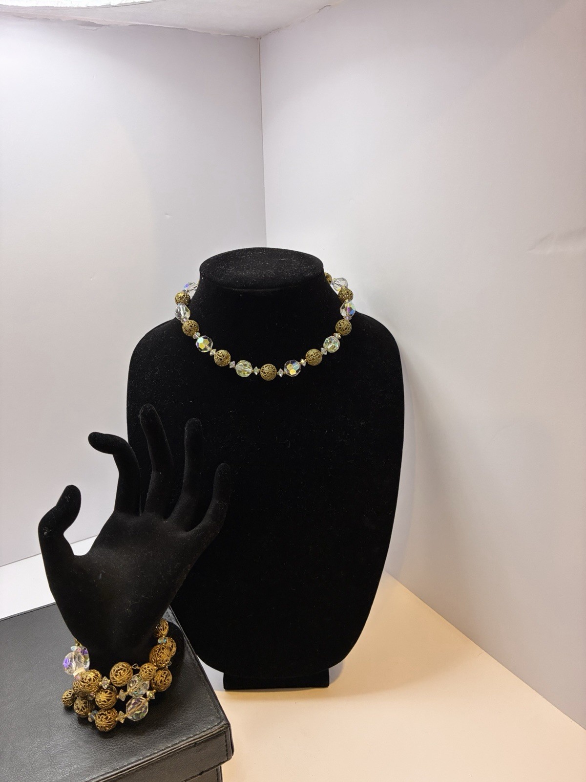 Vintage 16″ Aurora Borealis Crystal & Gold Filigree Choker & Bracelet Set