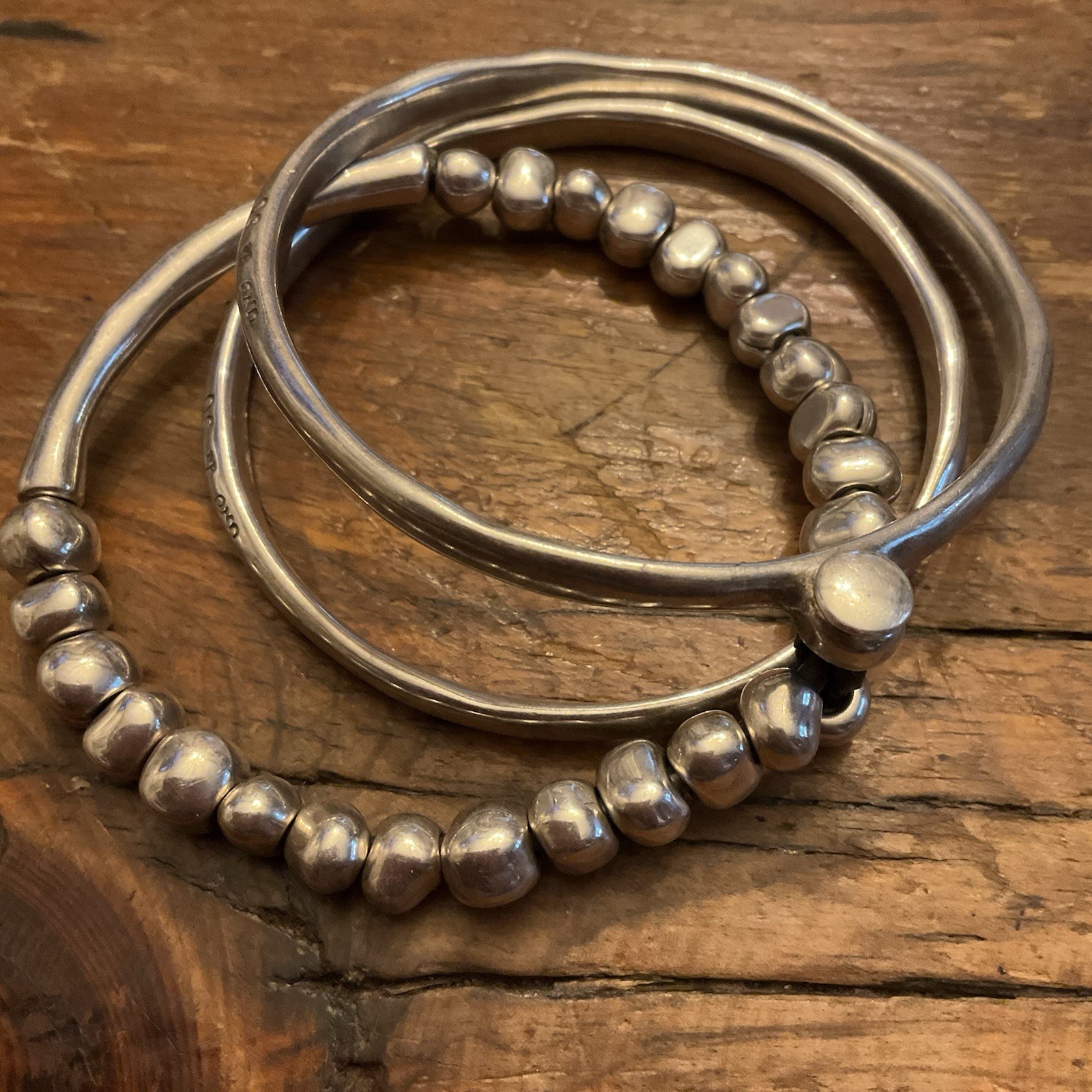 Awesome Vintage Signed Uno de 50 Triple Bangle Silver Tone Bracelet