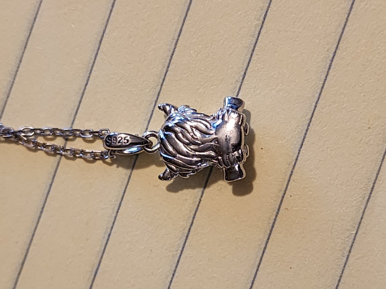 GNOCE HIGHLAND COW CHARM ON 20″ ADJUTABLE CHAIN STAMPED “SS 925” STERLING SILVER