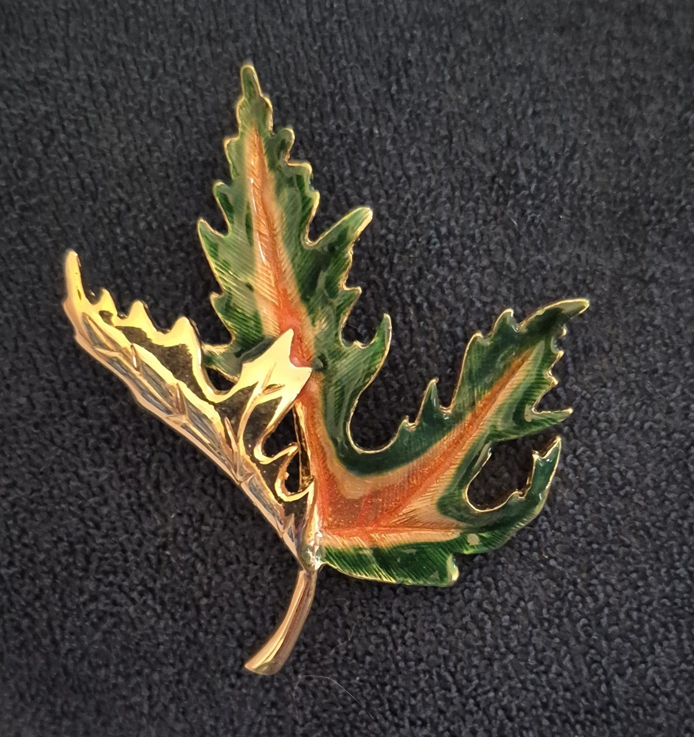Gold Tone Enamel Leaf Brooch Pin – Green & Orange Nature Theme