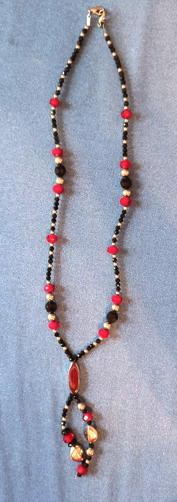 Red Black Silver Color Beaded Necklace 32″ Casual Wear Lobster Closure