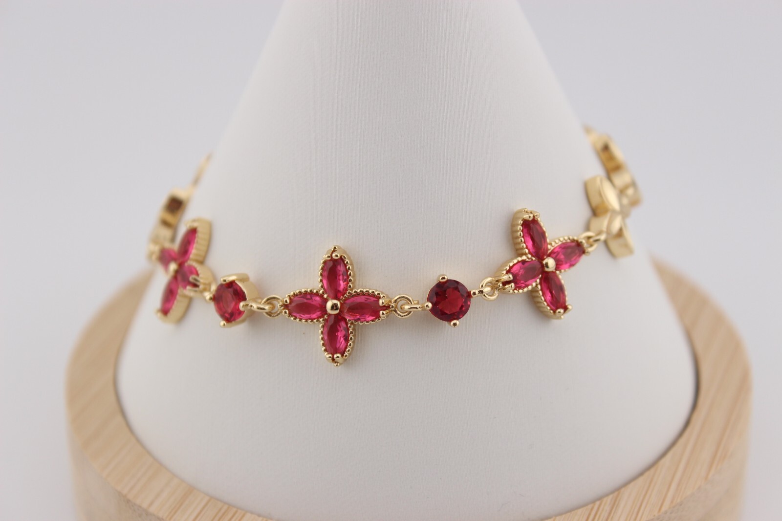 Lot 3 gold plate stainless steel and glass bracelets 7.25-7.75″ extenders includ