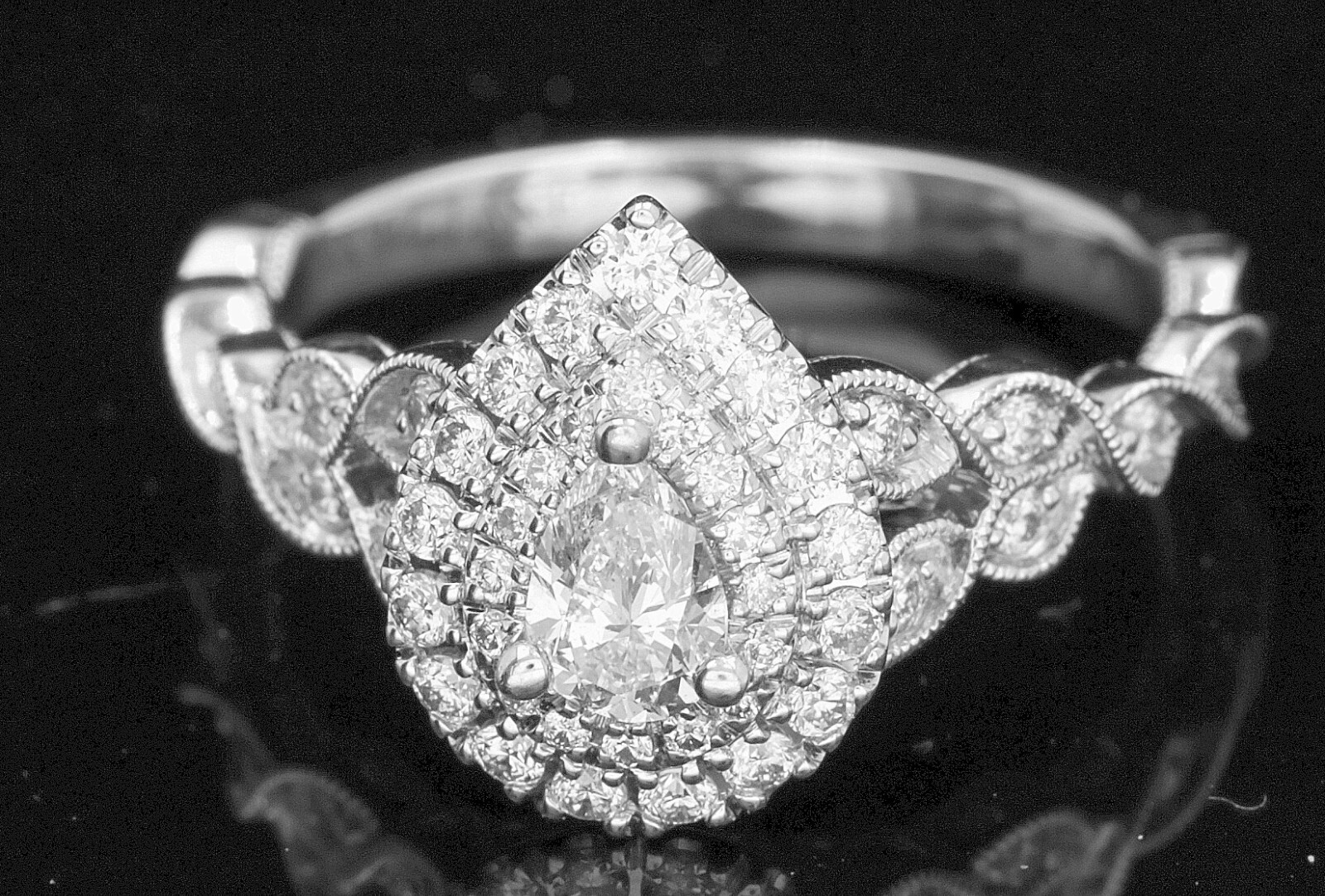 Ring Nail Lane 14k W/G 4.1gr Size7 Diamonds 0.27ct+0.46ct mele VS1 /VS #1675