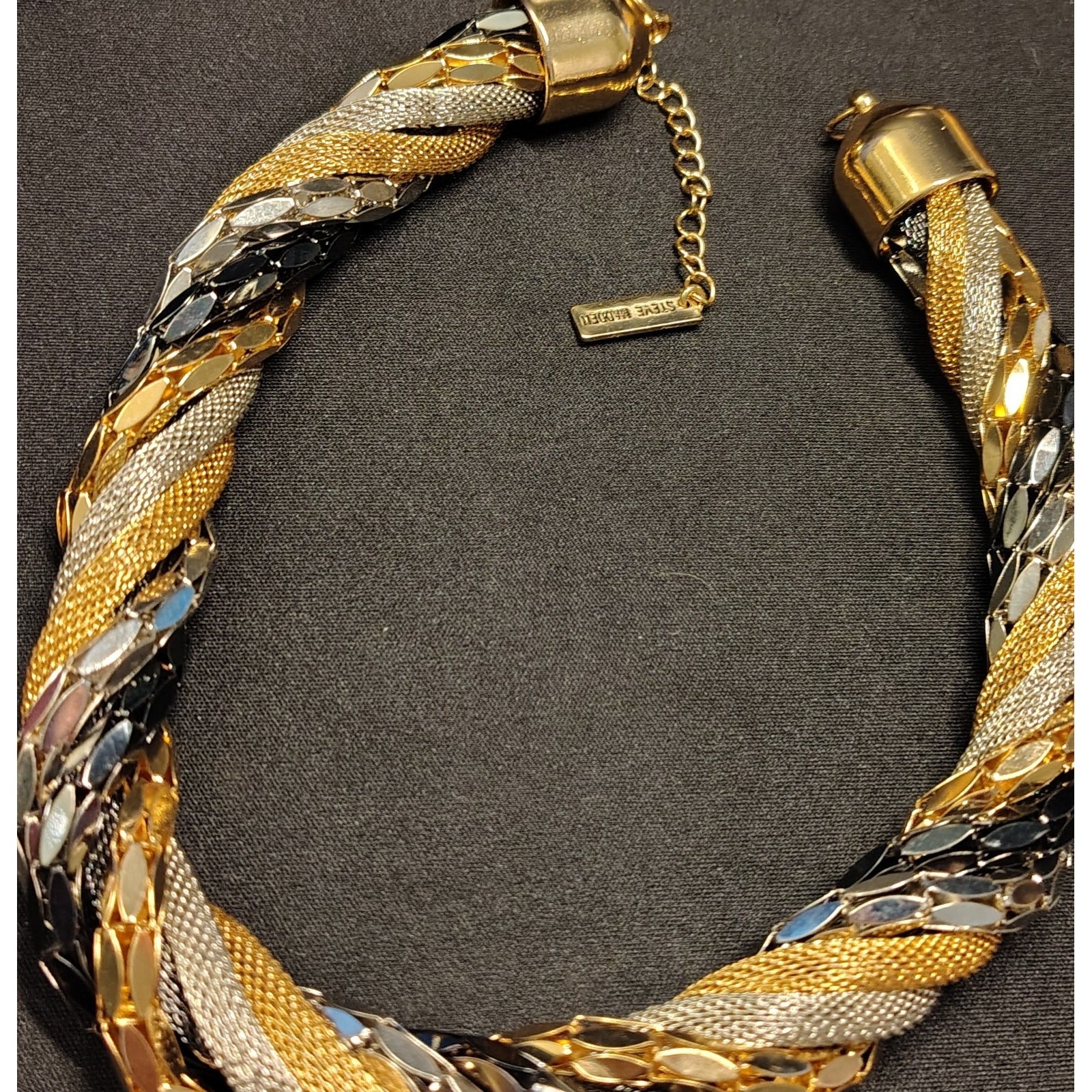 STEVE MADDED TRI-COLOR CHUNKY TWISTED MESH NECKLACE