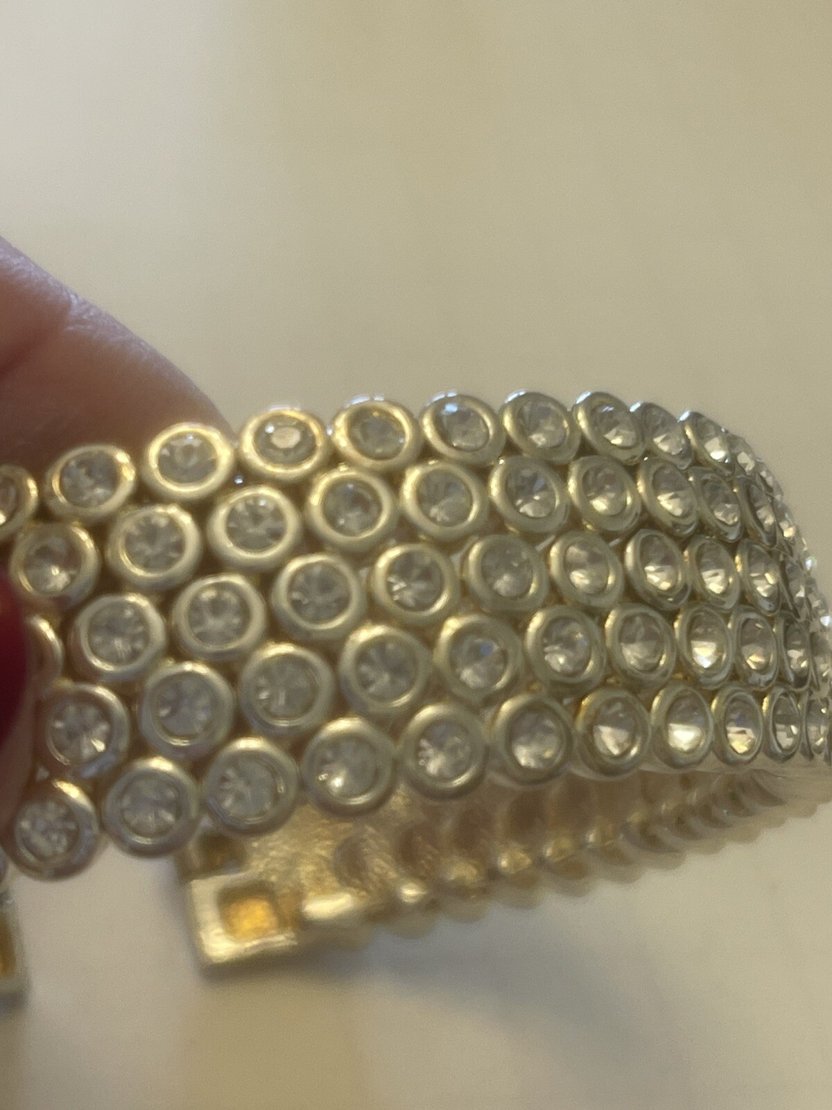 WIDE HEAVY FLEXIBLE BRACELET W/ BEZEL SET 5 ROWS CRYSTALS MED SIZE SILVERTONE