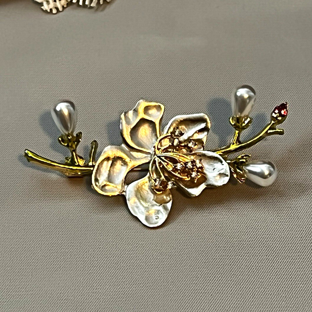 Gold Tone Flower Brooch Pin w/ Baroque Faux Pearl Drops & Rhinestones