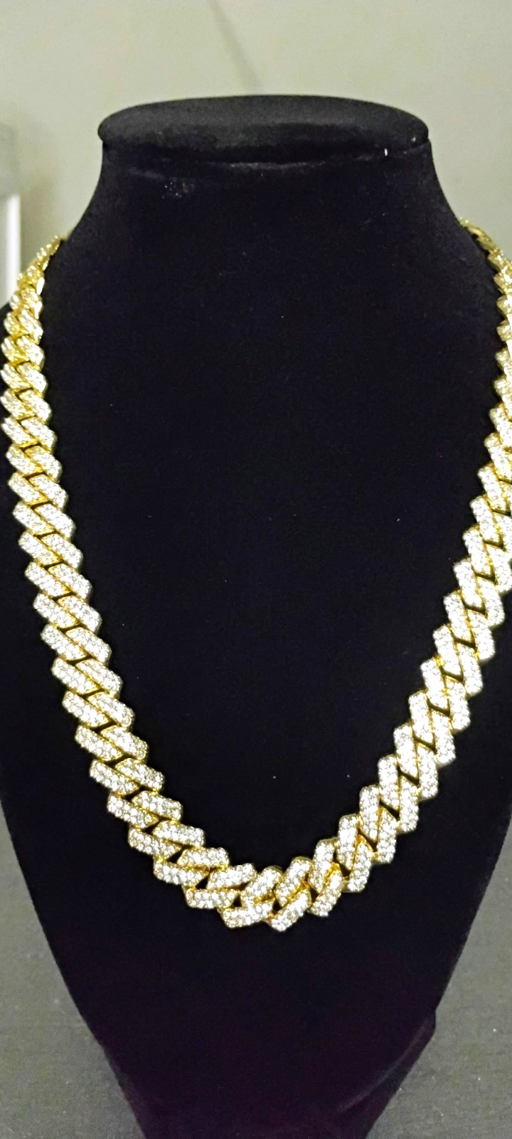 12mm 18″ Gold Plated Cuban Link Chain Necklace White/Clear Crystal Pavé Setting