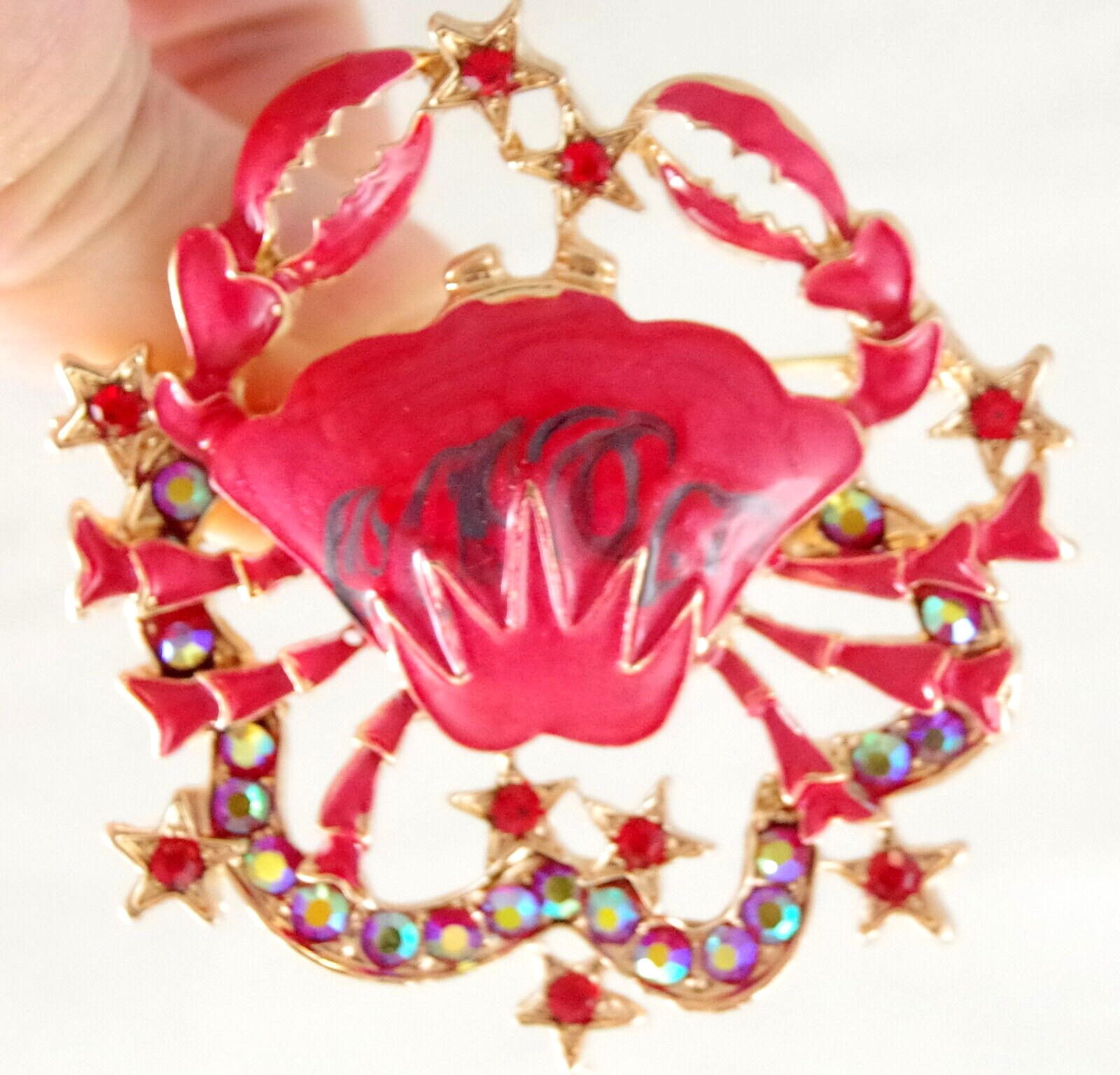2 3/8″ NWOT DESIGNER STYLE CANCER ZODIAC HOROSCOPE CRAB AB RHINESTONE BROOCH PIN