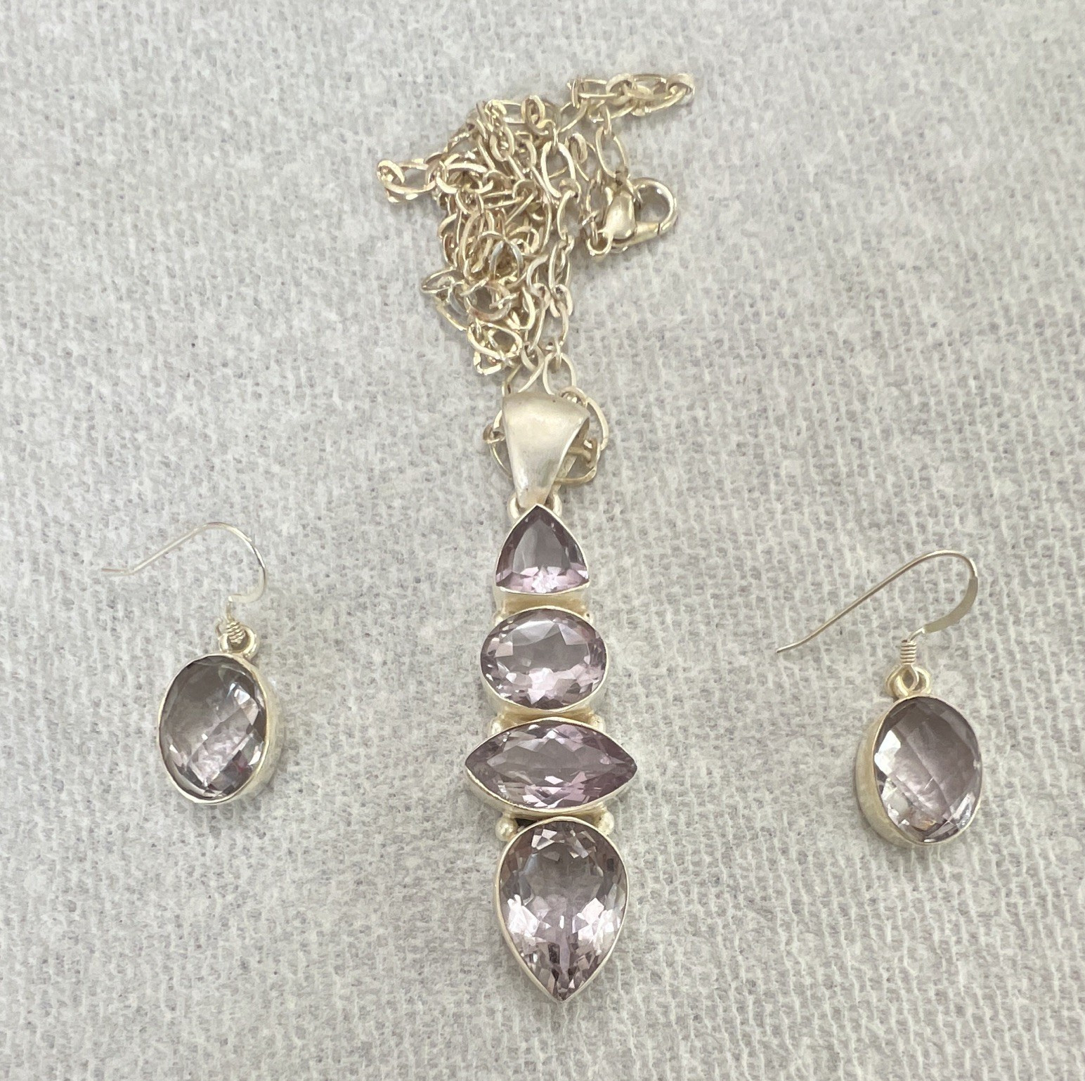 Silver Tone Purple Crystal Pendant Necklace with Matching Drop Earrings Set