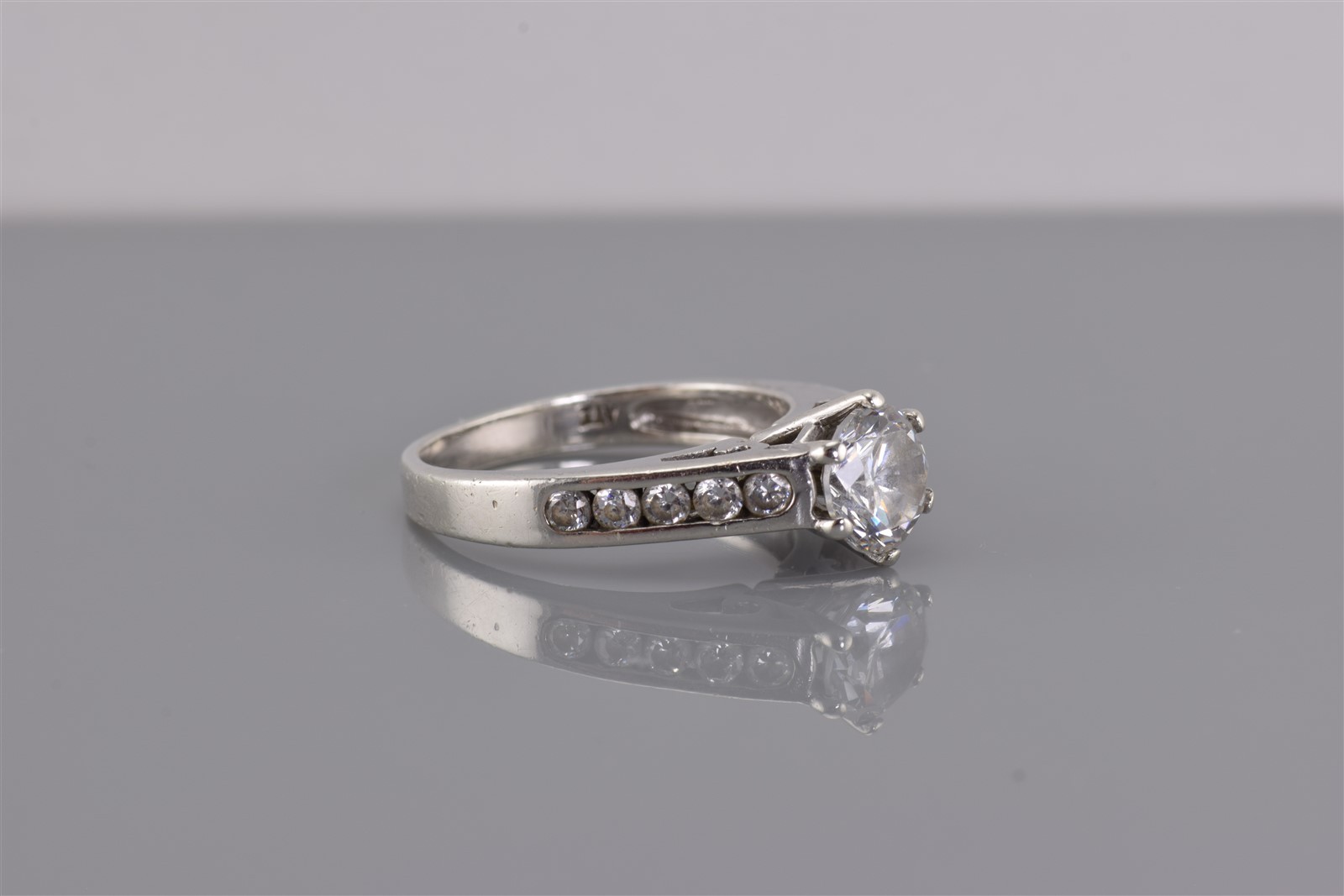 ATI Sterling Silver Cubic Zirconia Solitaire Channel Set Band Ring 925 Sz: 7
