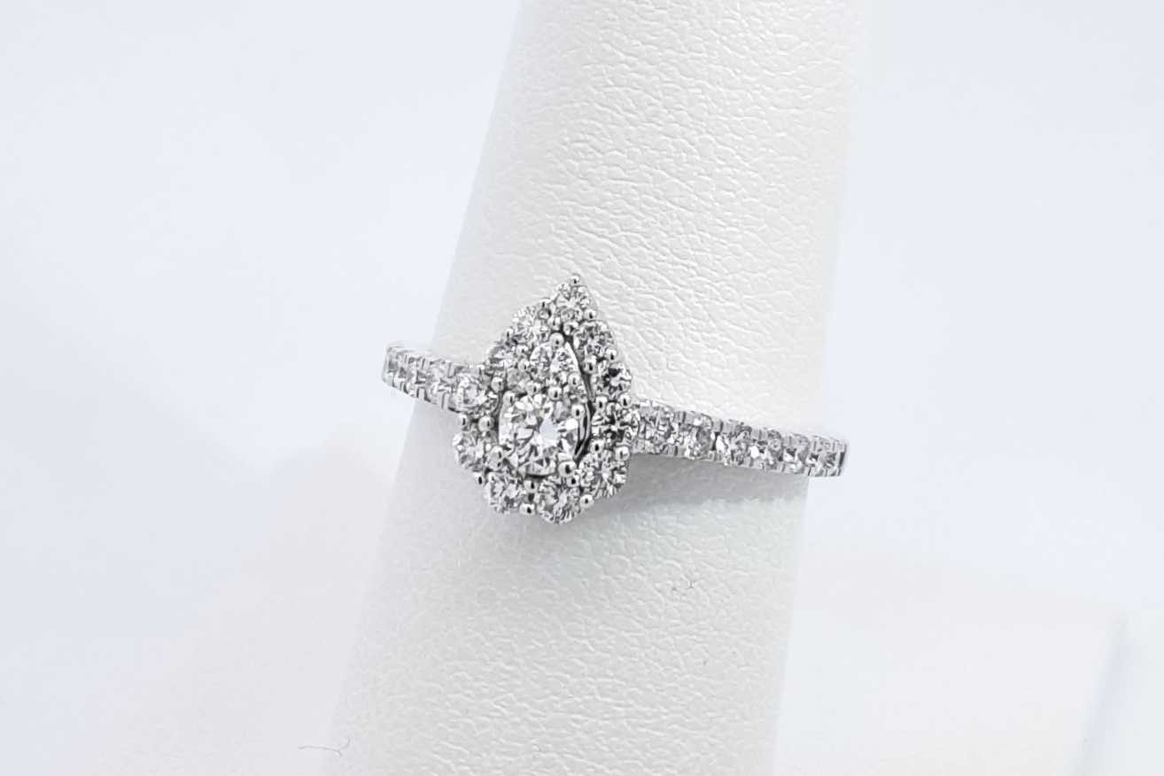 0.65cttw Lab Grown Diamond 10k White Gold Ring 2.4 Grams Size 7 Eb0526lpxdu