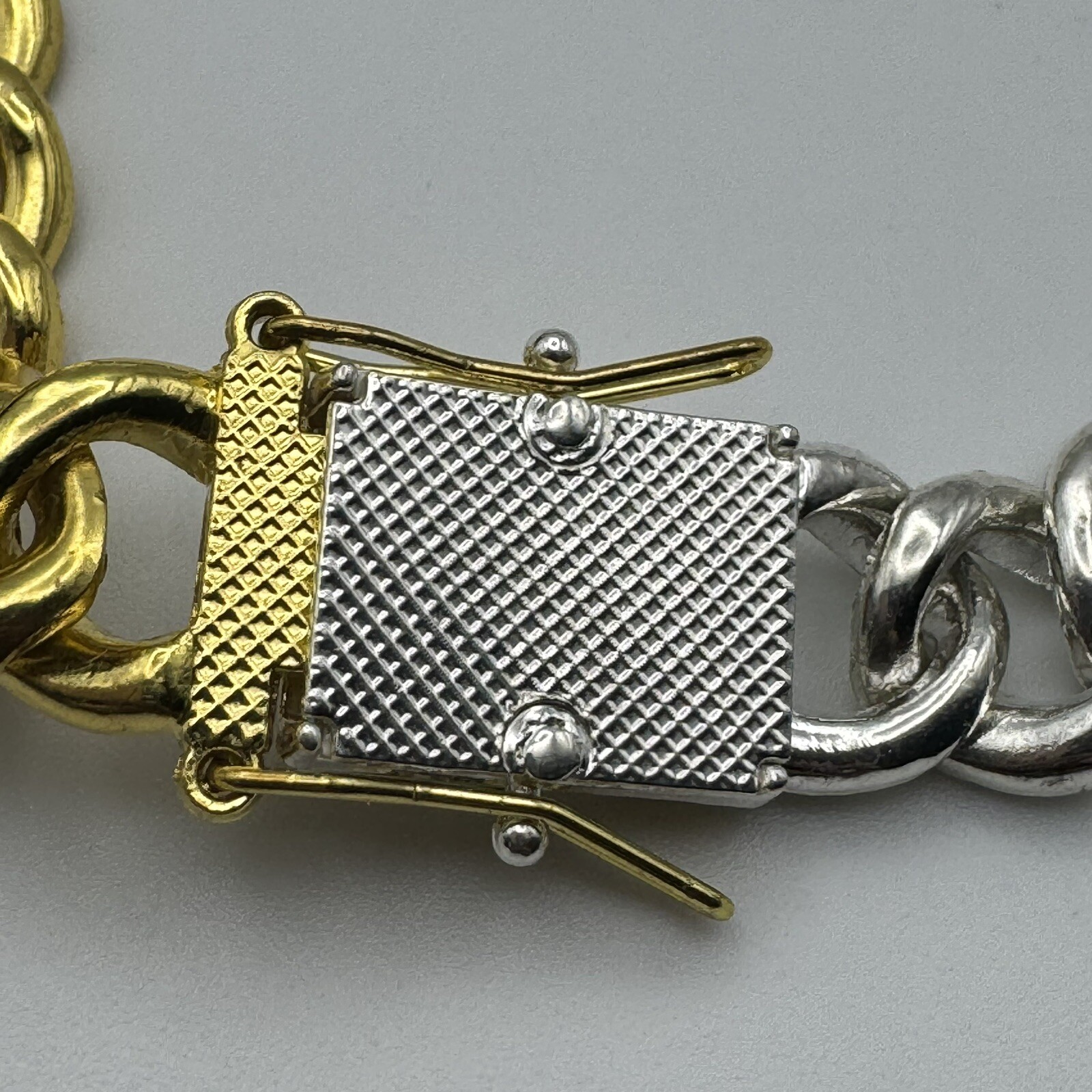 Goldtone Silvertone Rhinestone Cuban Link Box Clip Closure Bracelet 9 1/2”