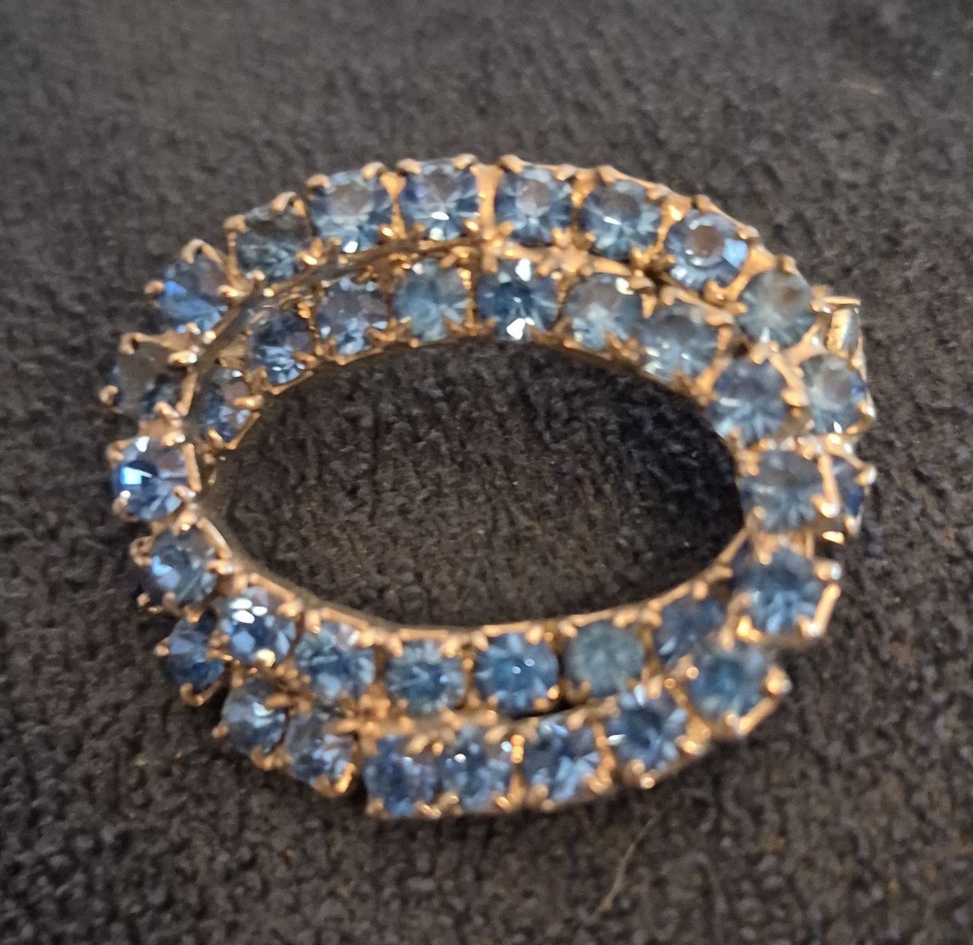 Gold Tone Oval Brooch Pin with Blue Round Rhinestones, Metal & Rhinestone