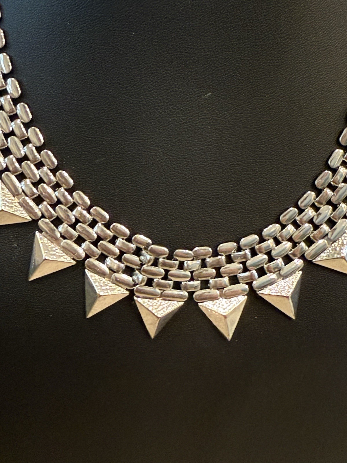 EXPRESS Reflective Silver Tone Choker Necklace 17”