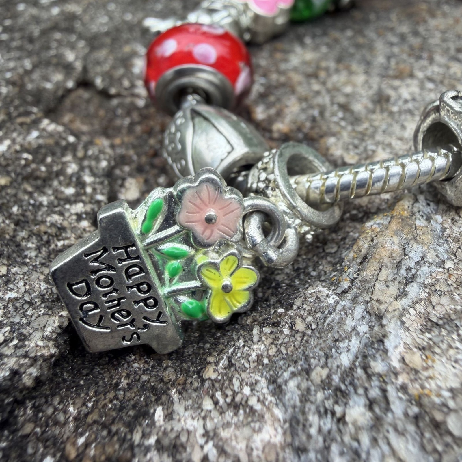 May Birthday Charm Bracelet 8″ Floral Willabee and Ward Danbury Mint Silvertone
