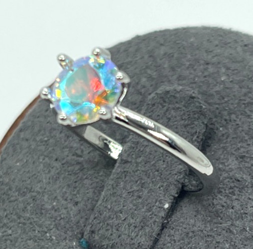 Ring Silver Tone Highly Reflective Clear Crystal Solitaire Size 6