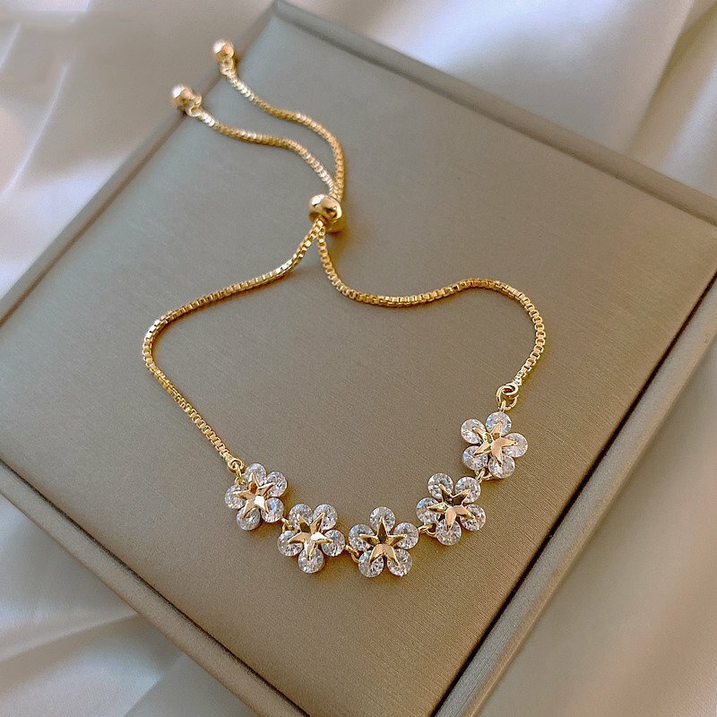 2022 Fashion Crystal Zircon Five Flower Bracelet Adjustable Bangle Women Jewelry