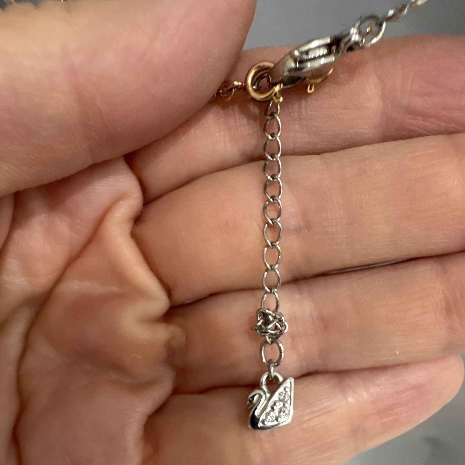 Swarovski Signed Crystal Y-Drop Lariat Barrel Pendant Swan Charm Adjustable