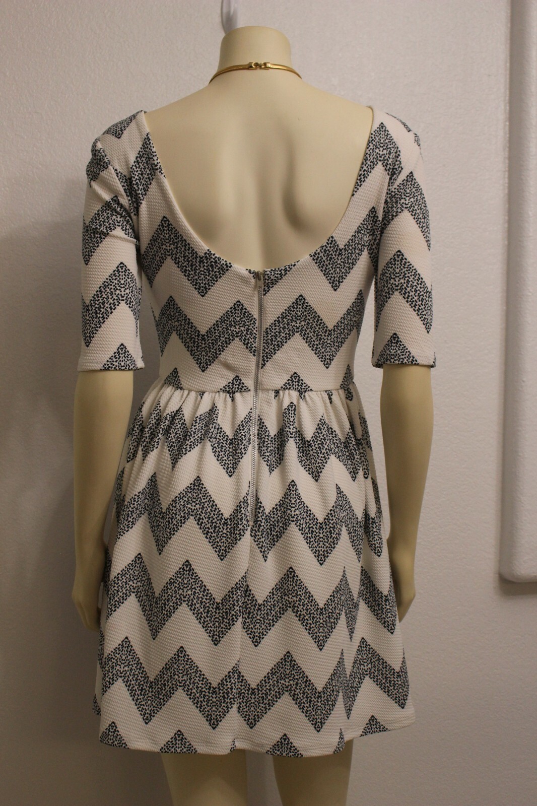 JODI KRISTOPHER Ladies dress size S white black short Low back polyester spandex