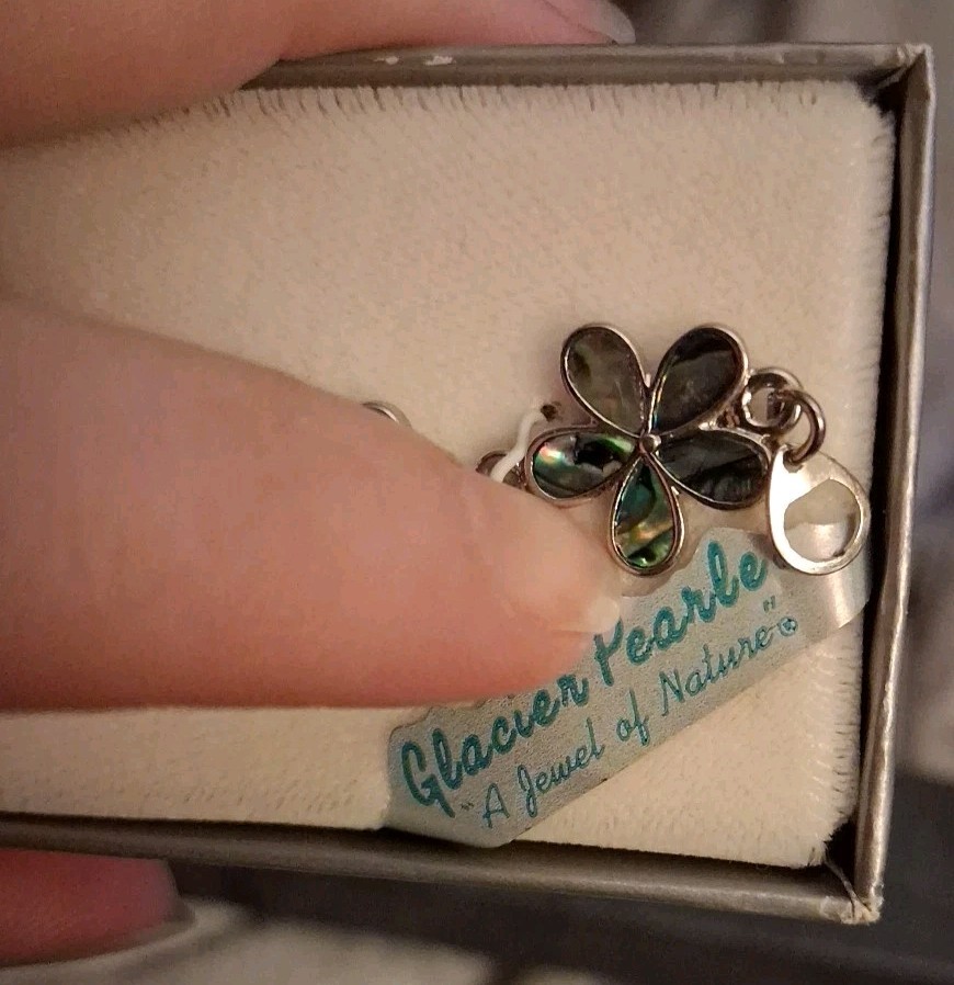 “Storrs” Glacier Pearle Bracelet, Silver, Green Flowers, Fold Over Clasp, 7.5 In