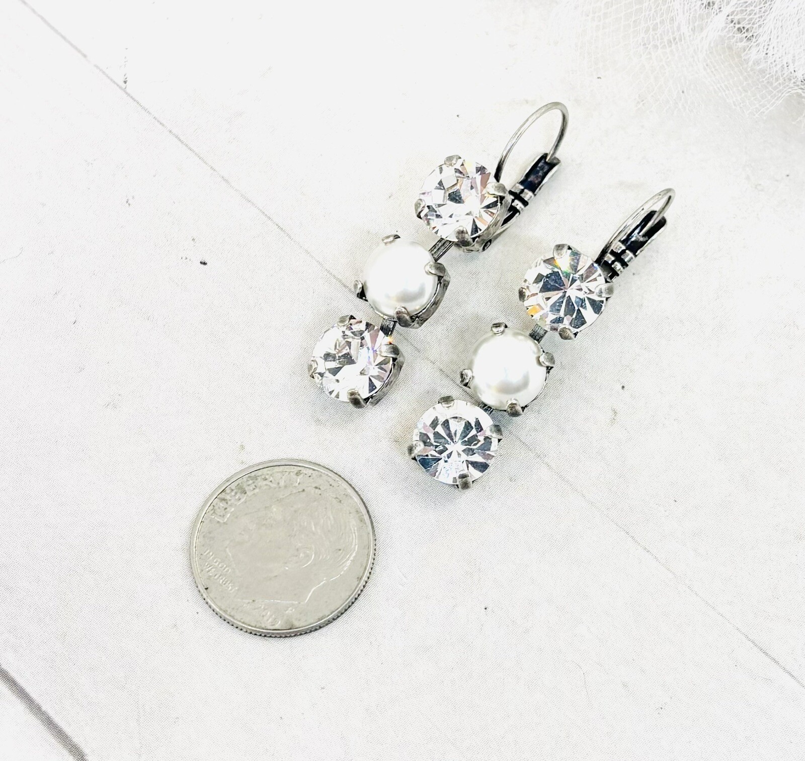 Silver Plated WHITE PEARL and CRYSTAL Triple Stone Cup Chain Earring Pair