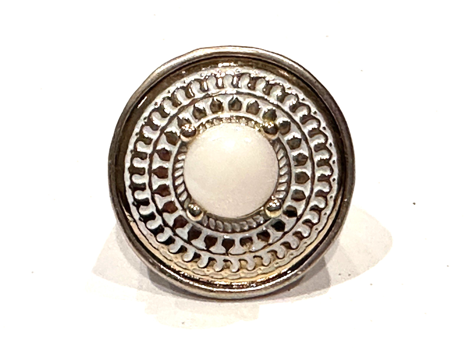 MOTHER OF PEARL WHITE ENAMEL GOLD HAMMERED SILVER RING Size 8 & EARRINGS SET EUC