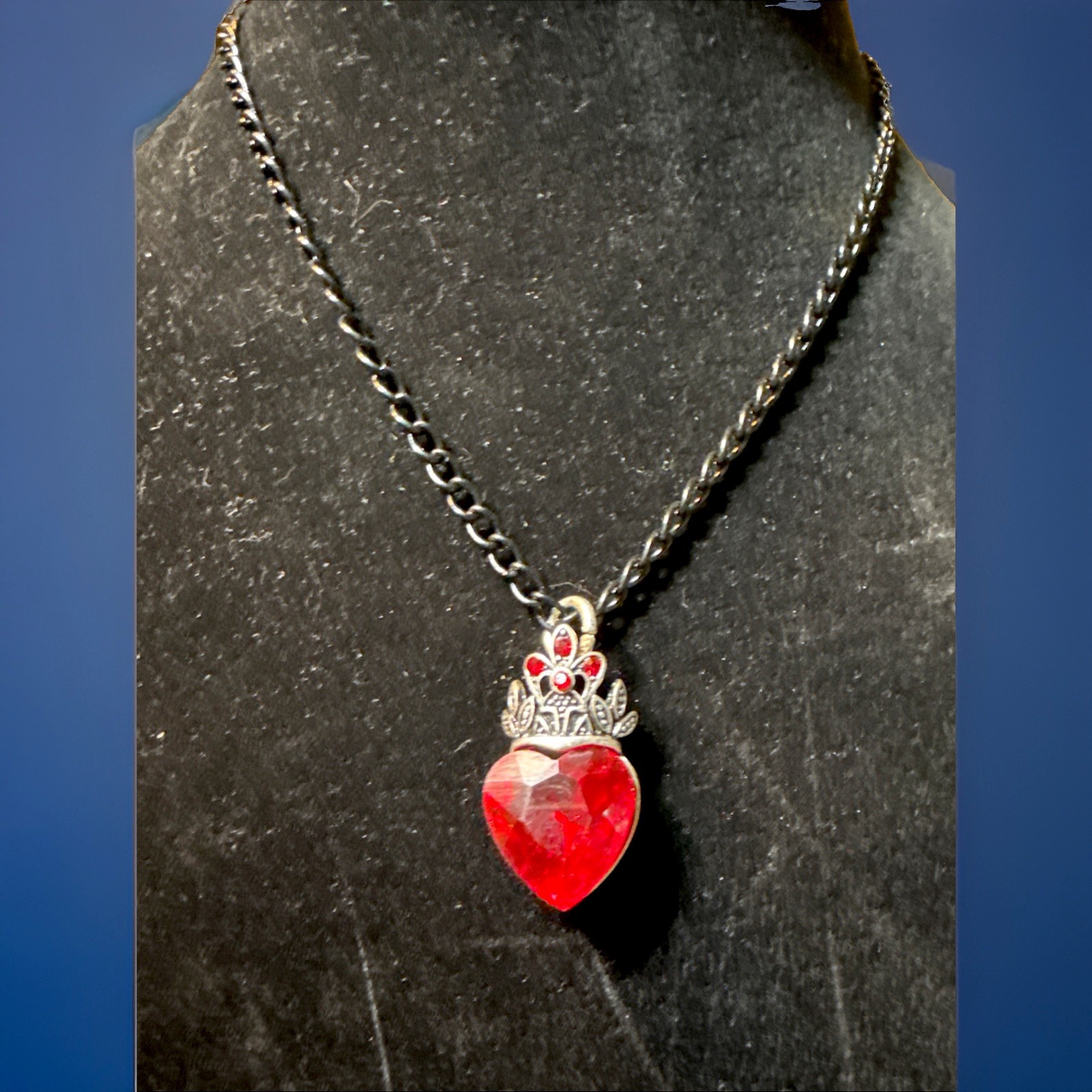 16” With 2 “ Extender Black Chain Necklace W Red Jeweled Heart Pendent