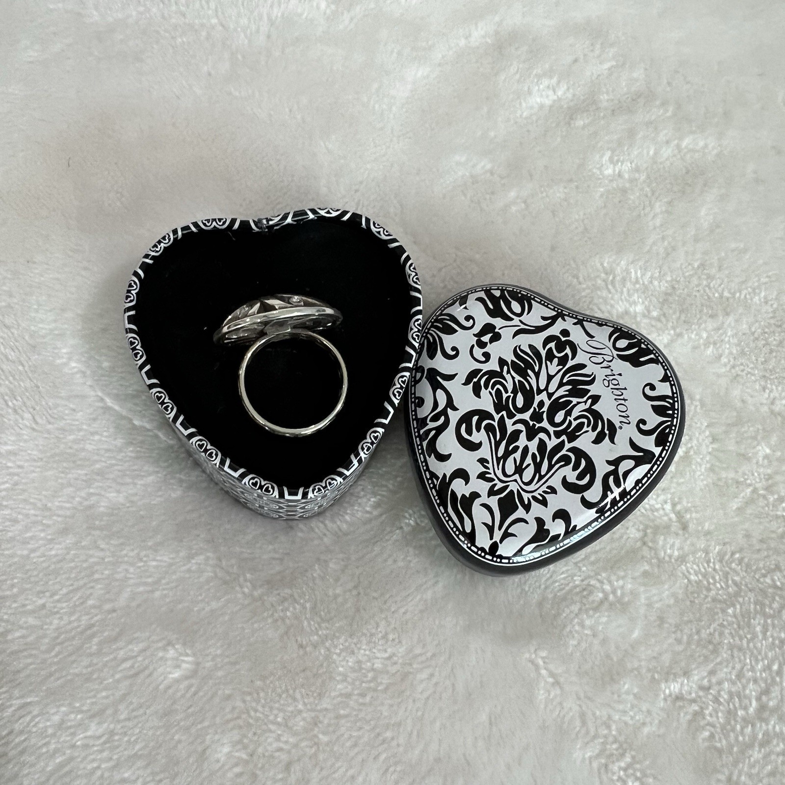 Brighton Sterling Silver Scrolled Cocktail Ring With Crystals Size 6 In Box