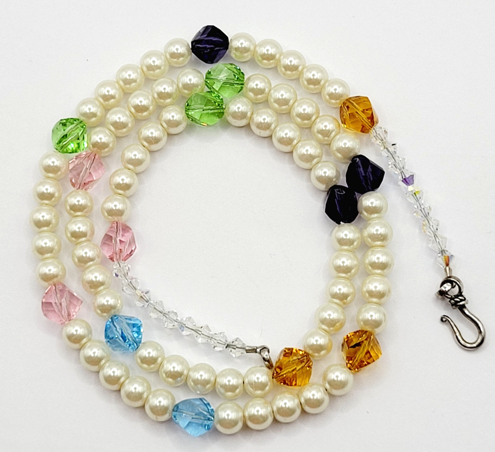 Glass Pearl with Individual Multicolored Crystal Beads Beaded Necklace 22 Inch