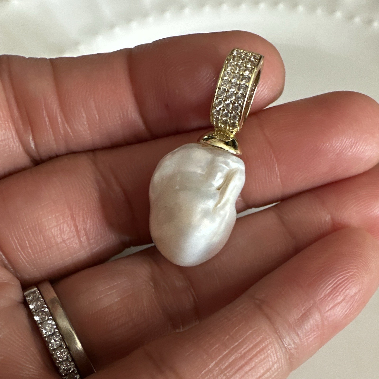 13mm Baroque Pearl Pendant With Simulated Diamond In Gold Tone Setting