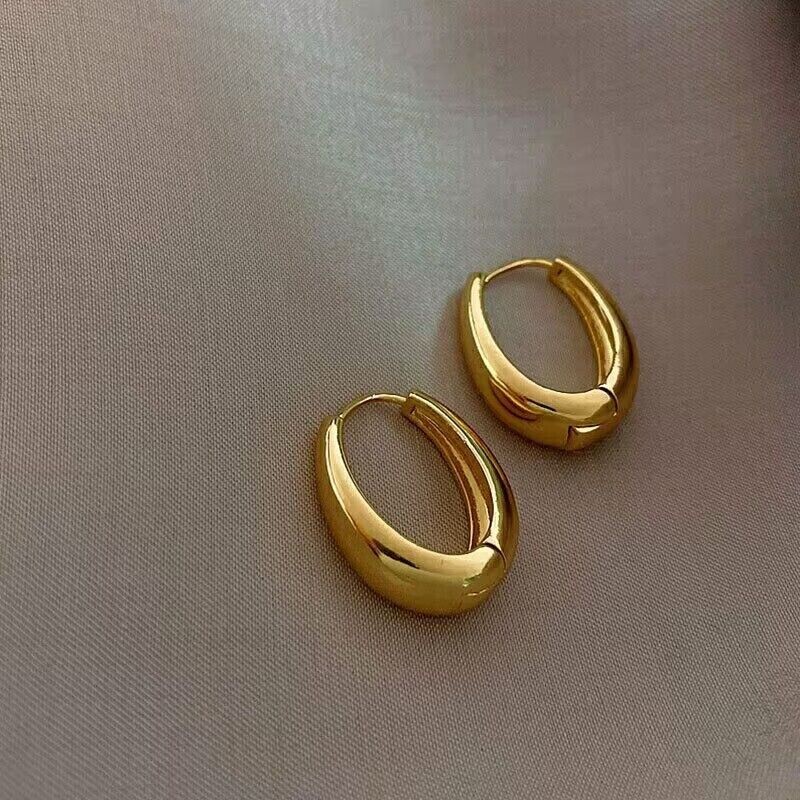 Fashion Woman Gold Plated Oval Hoop Earring Clip Huggie