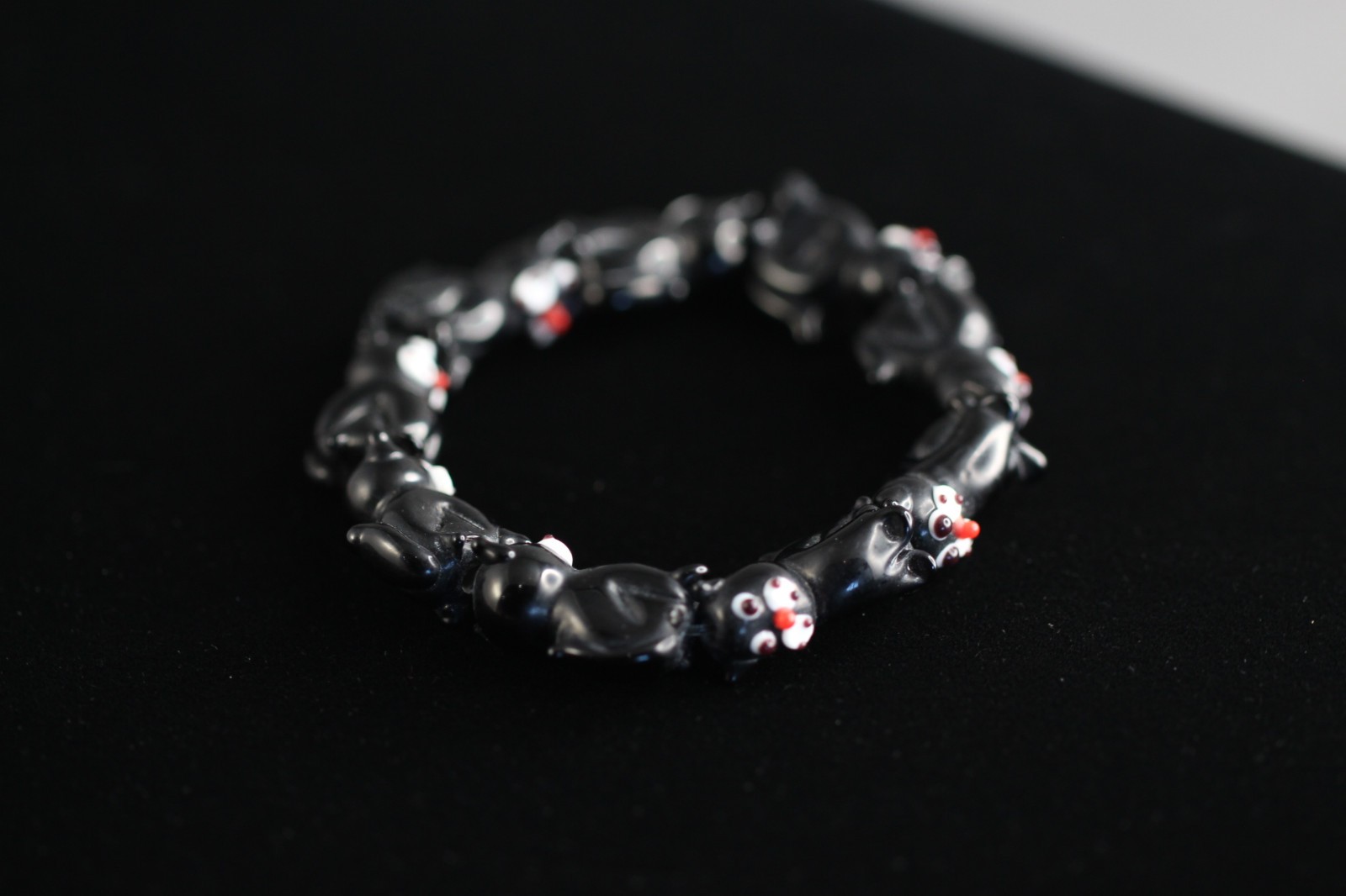 Black Friday Black Cat Lampwork Bracelet 6.5″ Elastic Glass Beads