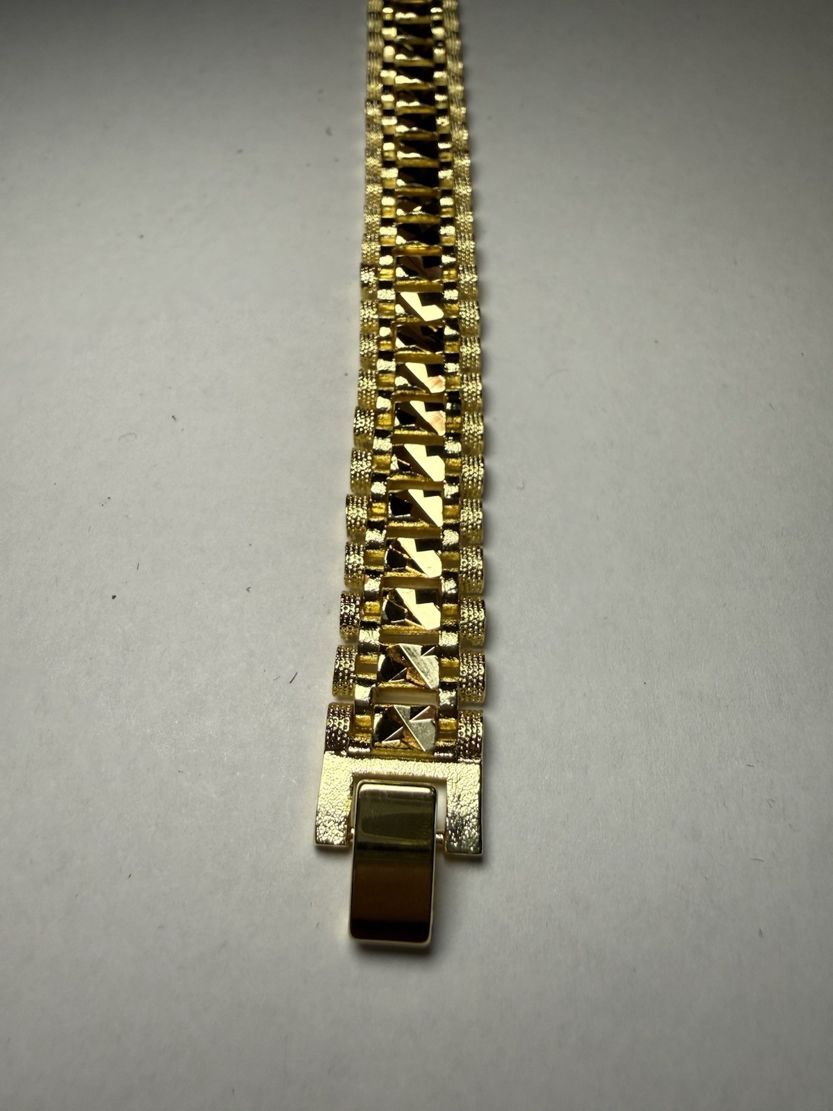 Gold filled Rollie Link Chain Bracelet Box Clasp No Stone Less Than 8 in