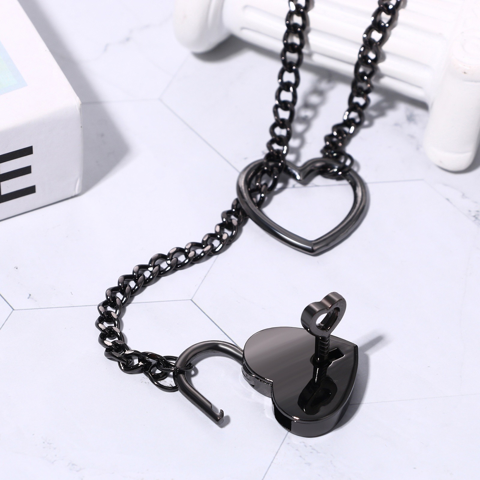 Heart O-ring Slip Chain Necklace Women Lariat Y-Necklace Collar Locker With Key