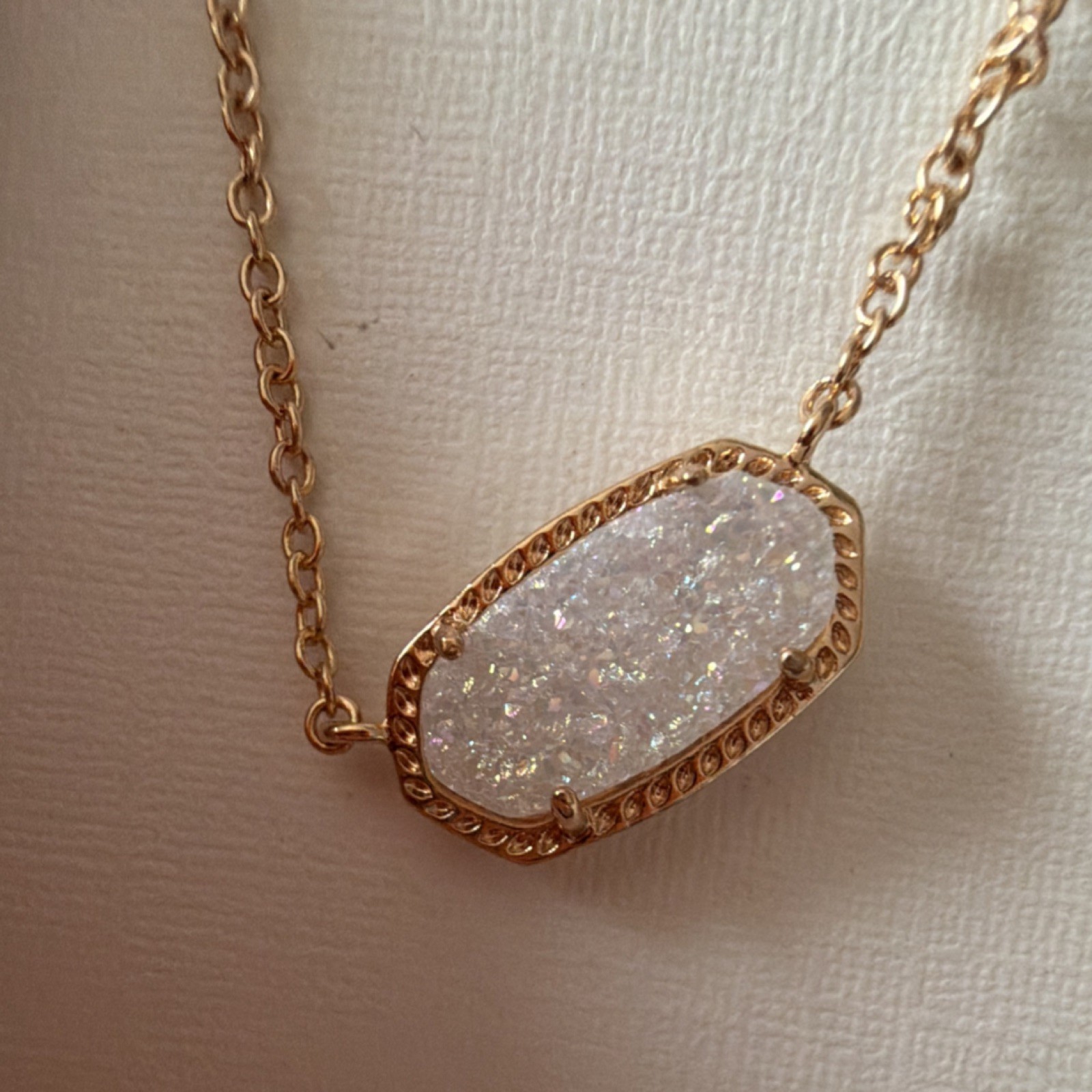 Kendra Scott Gold Chain Necklace White Drusy Quartz Oval Pendant Fashion