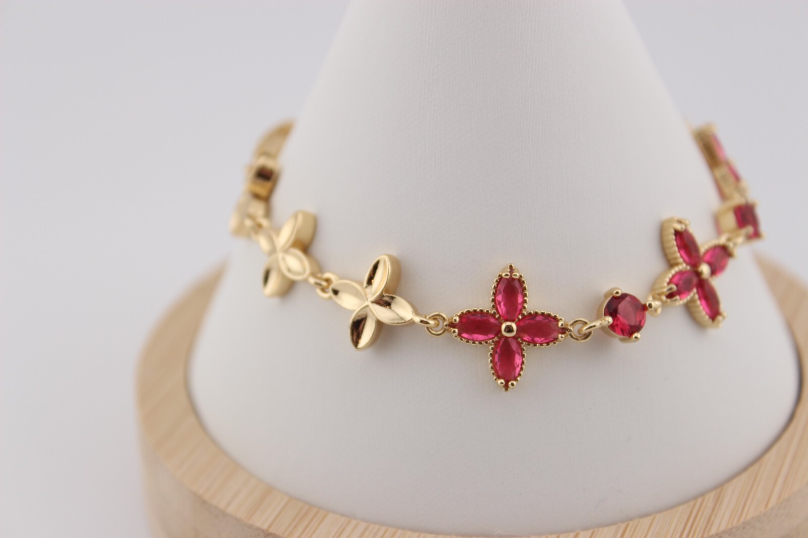 Lot 3 gold plate stainless steel and glass bracelets 7.25-7.75″ extenders includ