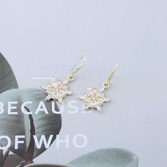 Total of Exquisite Delicate Minimalist Snowflake Shaped Alloy Dangle Earrings