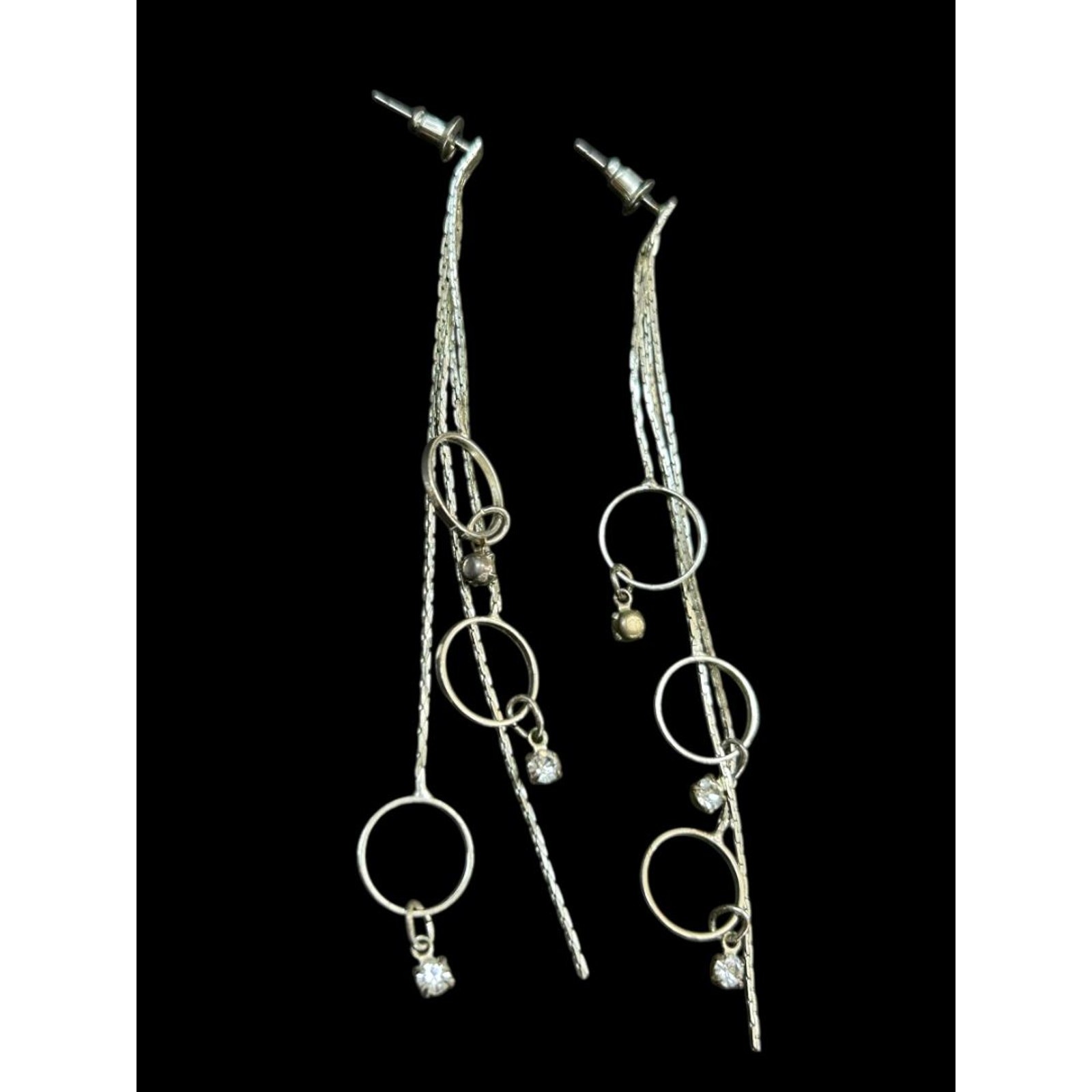 Silvertone Post Pierced Earrings Chain Circles 3.5″ Drop Dangle