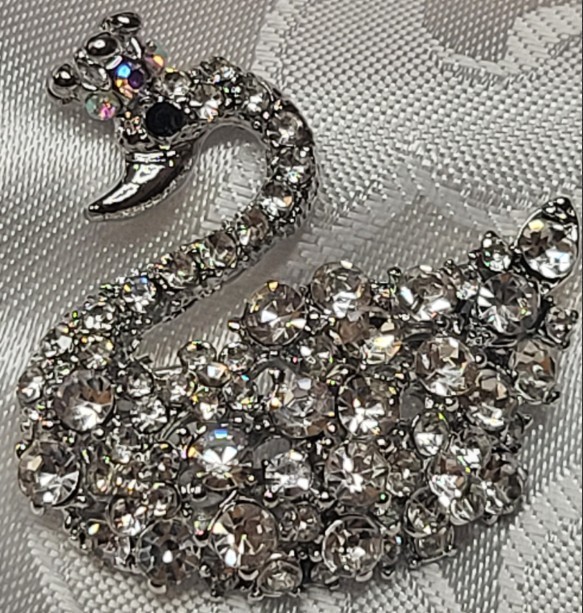 Swan Brooch Rhinestone Brooch New Pin Modern
