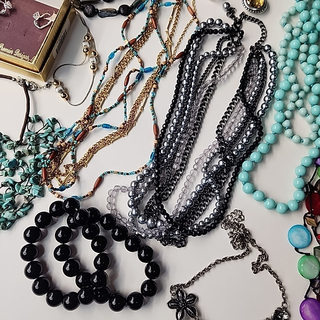 Premier Designs Beaded Necklace Bracelet Earrings Lot of 15 Multicolor Layered
