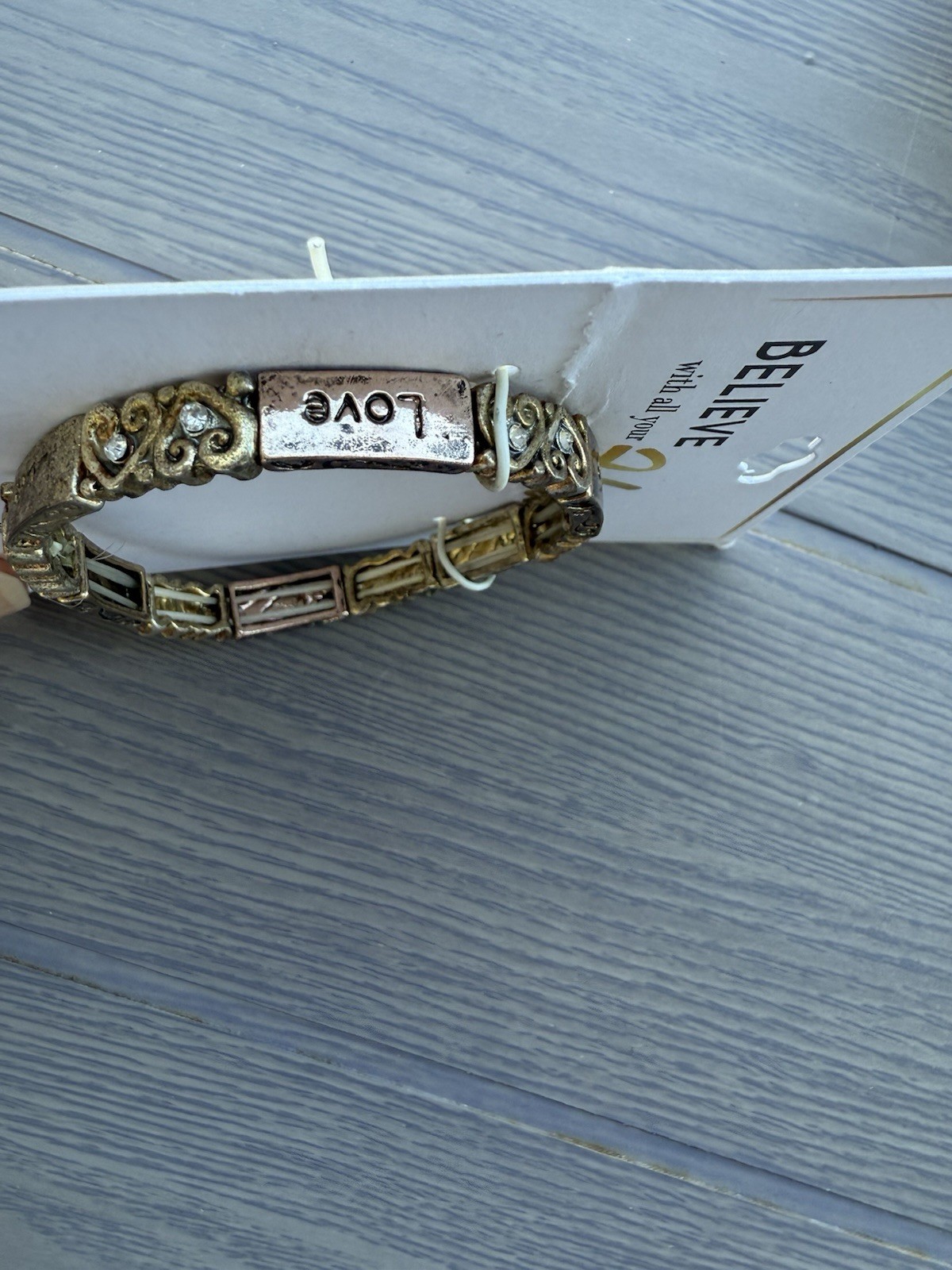 Bracelet Affirmation Believe With All Your Heart heart shaped design gold color
