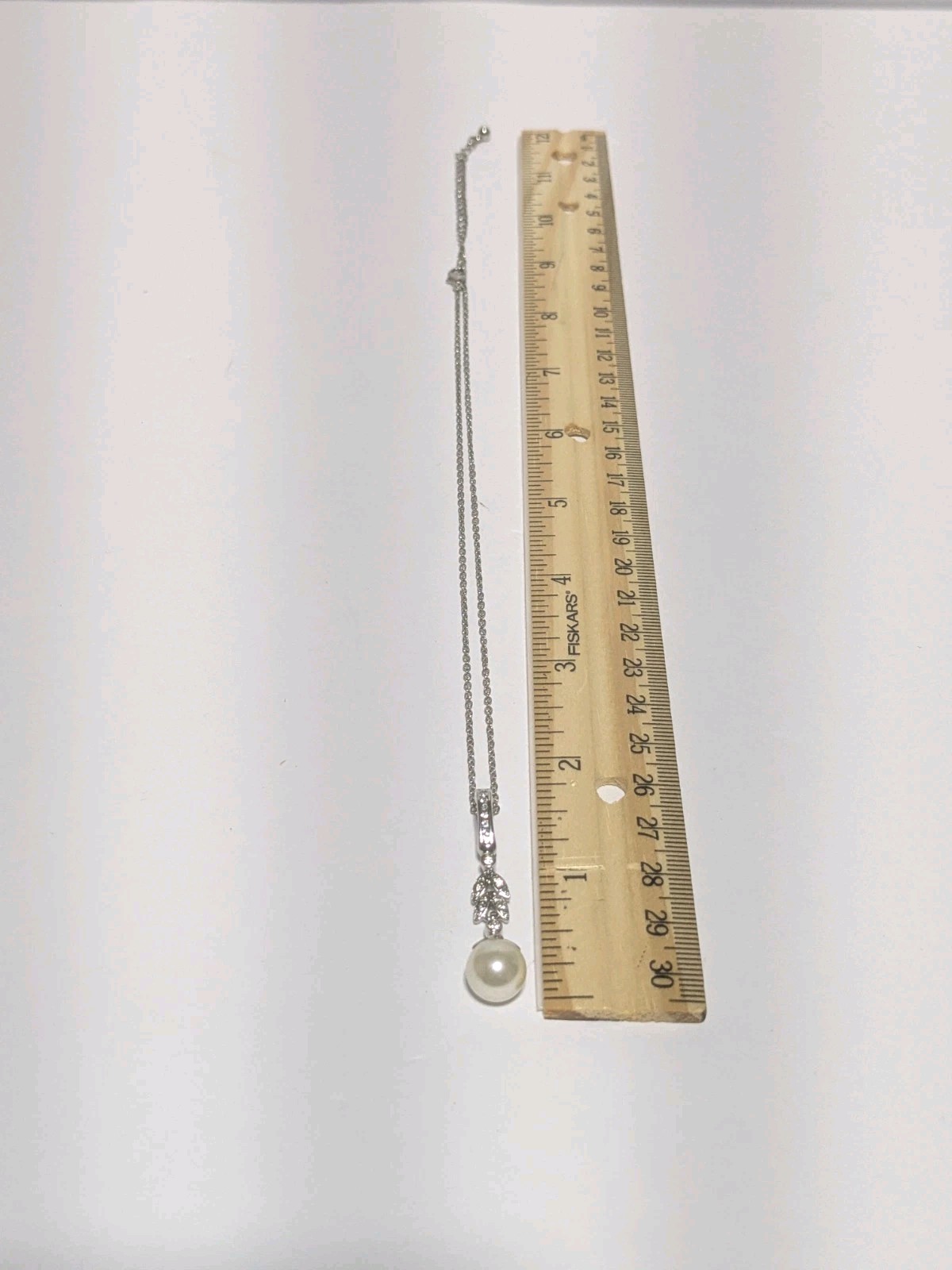 Silver Tone Necklace With Removable Faux Pearl & Rhinestone Leaf Pendant 14″