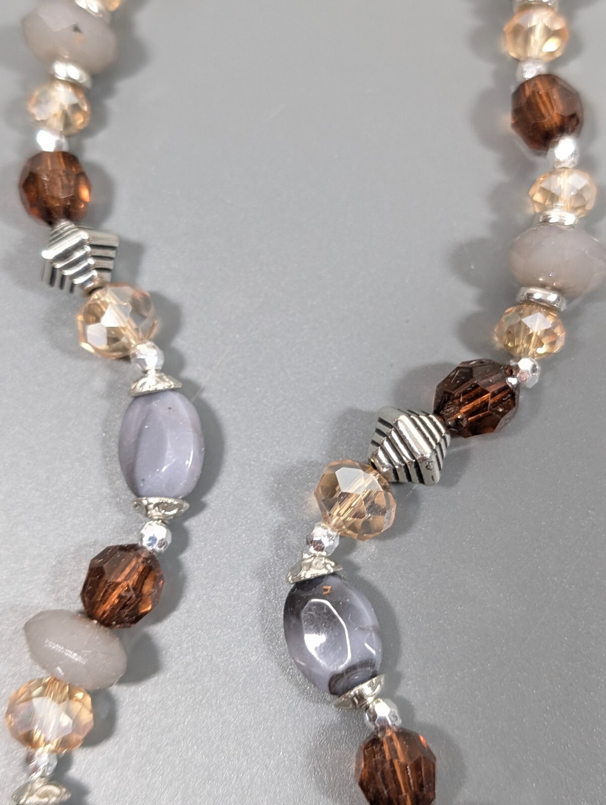 Boho Western Gray Beige Glass Bead Oval Shell Pendant Charm Necklace 21 in