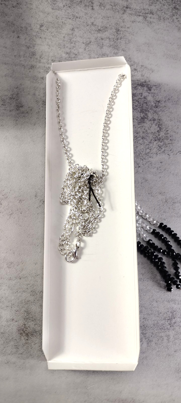 Vintage Y Beaded Necklace Pendant Tassle Faceted Black Clear Silver Tone 34″