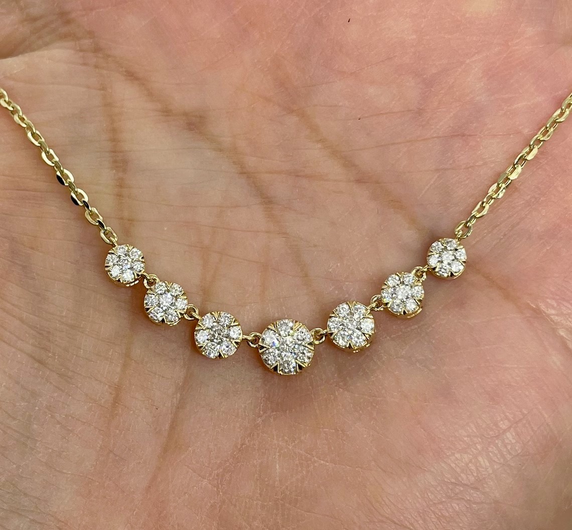 2Ct Round Cut Simulated Diamond Stunning Flower Necklace 14k Yellow Gold Plated
