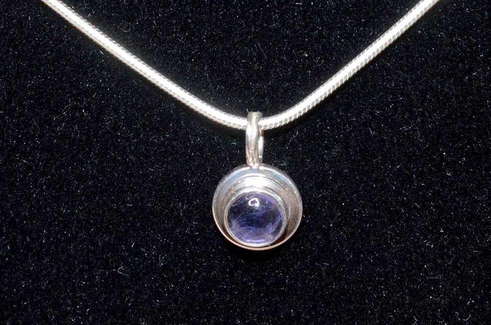 New Baroni Designs Pendant Necklace – .925 Sterling Silver w/Amethyst Stone 18″