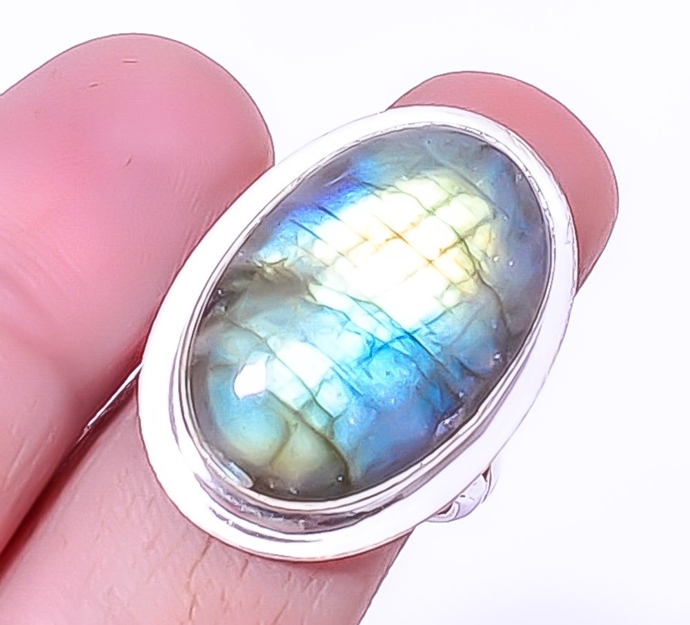 Labradorite – Canada Gemstone Silver Handmade Jewelry Ring s.8 A335