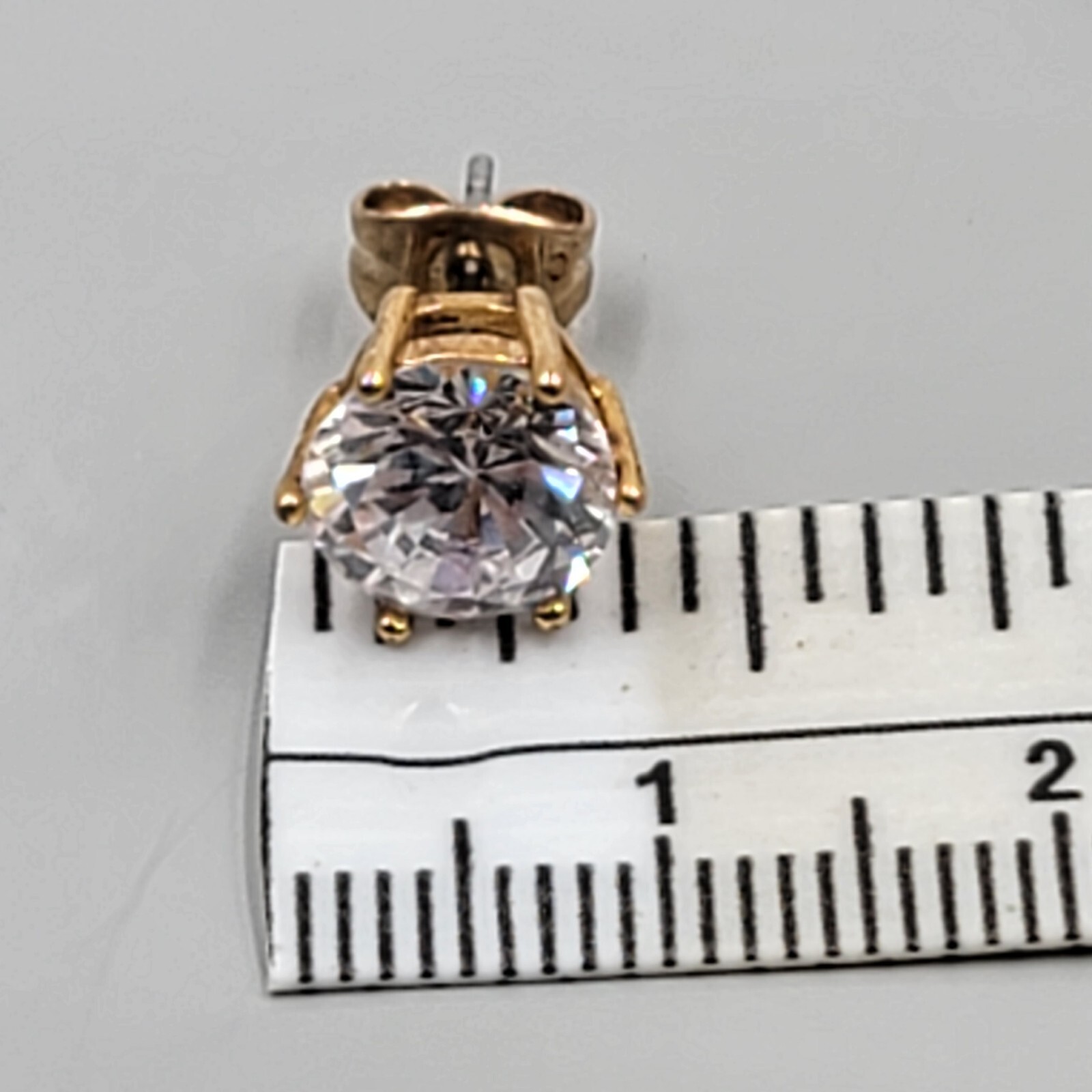 Cubic Zerconia Earrings Studs Gold Tone Solitaire