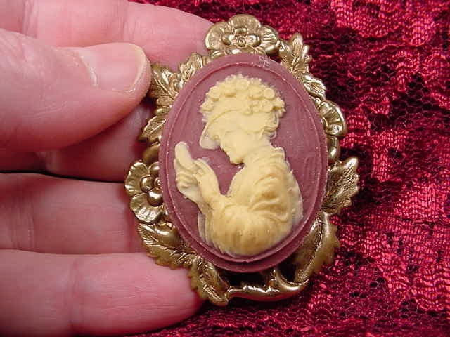 (CM47-7) Woman in Hat Mirror burgundy white oval CAMEO Pin Pendant Jewelry